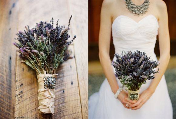trang trí tiệc cưới với hoa lavender khô
