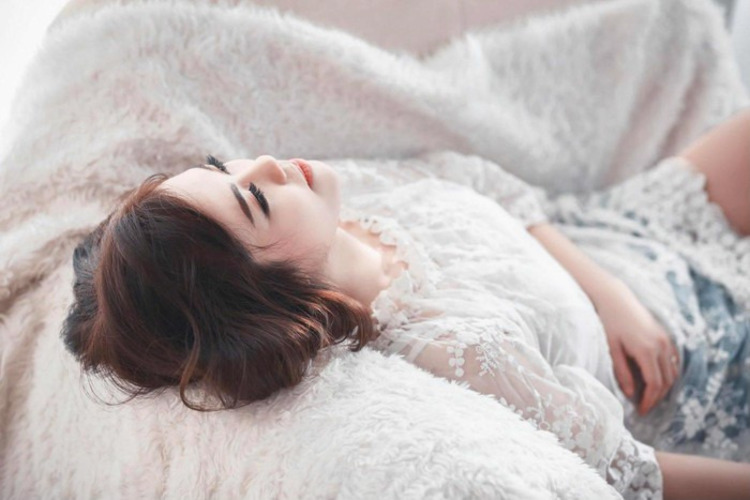 Đôi lúc bạn đã vô tâm quên cô ấy cần gì?